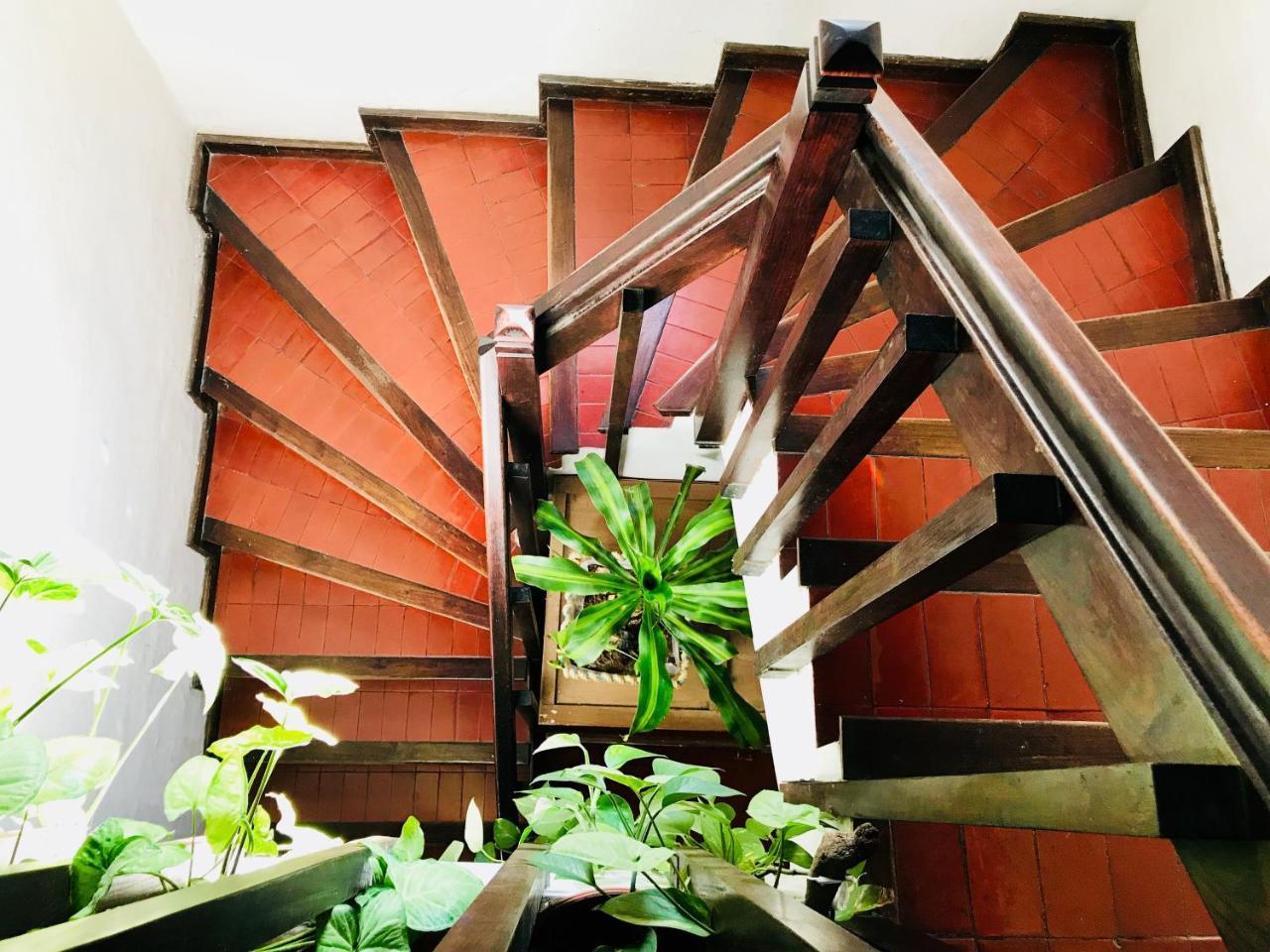 Yunga Hostel Salta Buitenkant foto